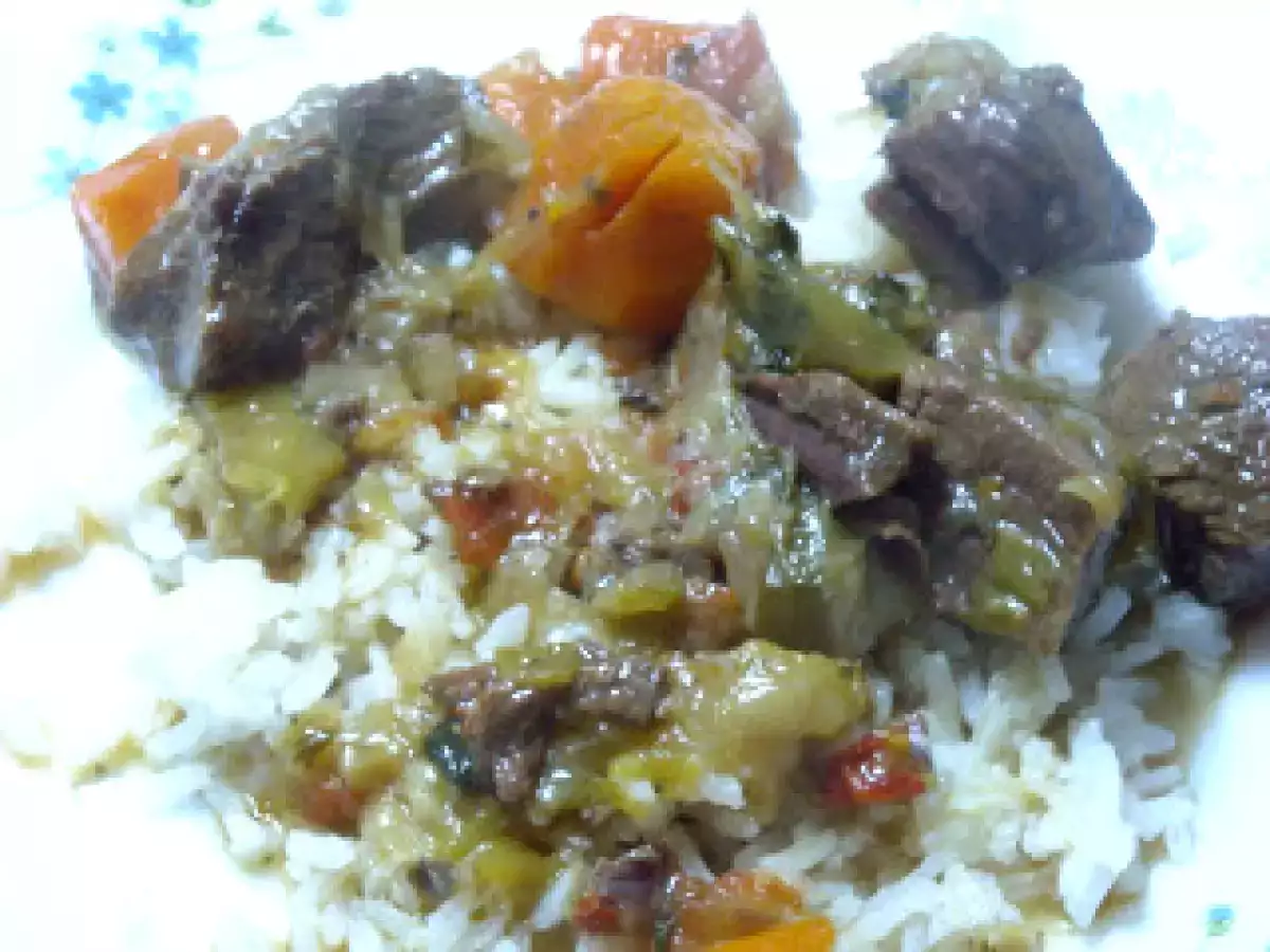 Carne de Vitela com Molho de Legumes