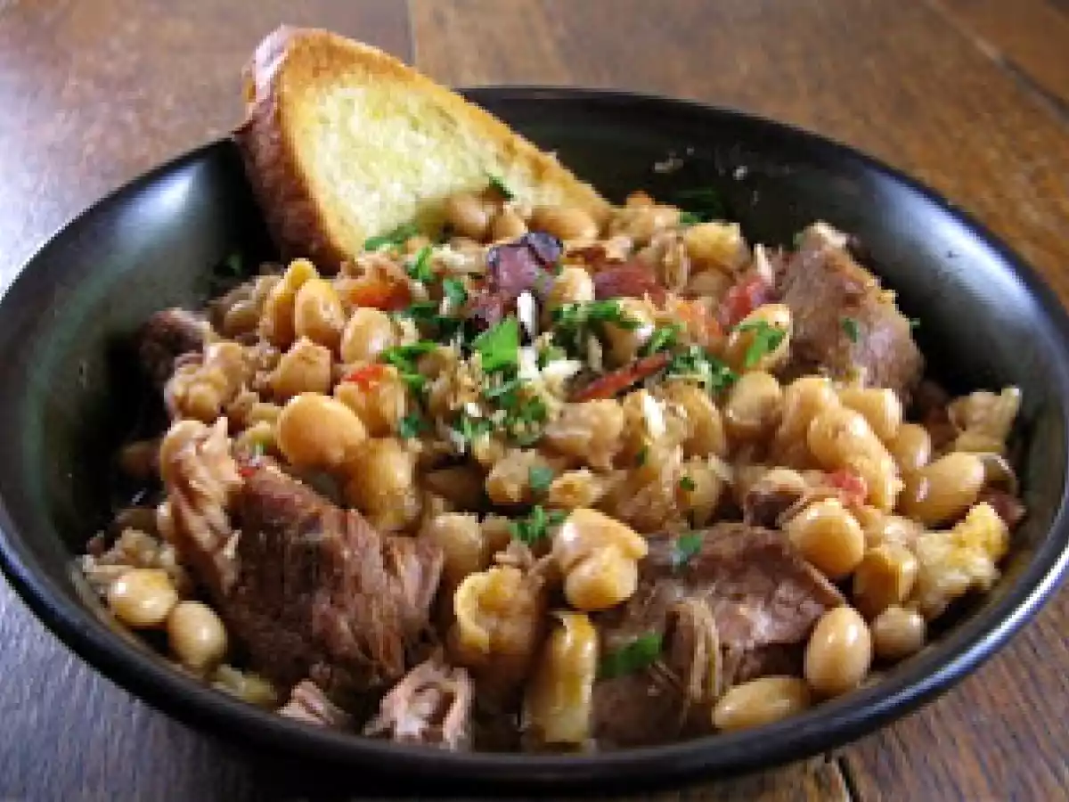 Cassoulet - Tradicional Feijoada Francesa Feita com Feijão Branco