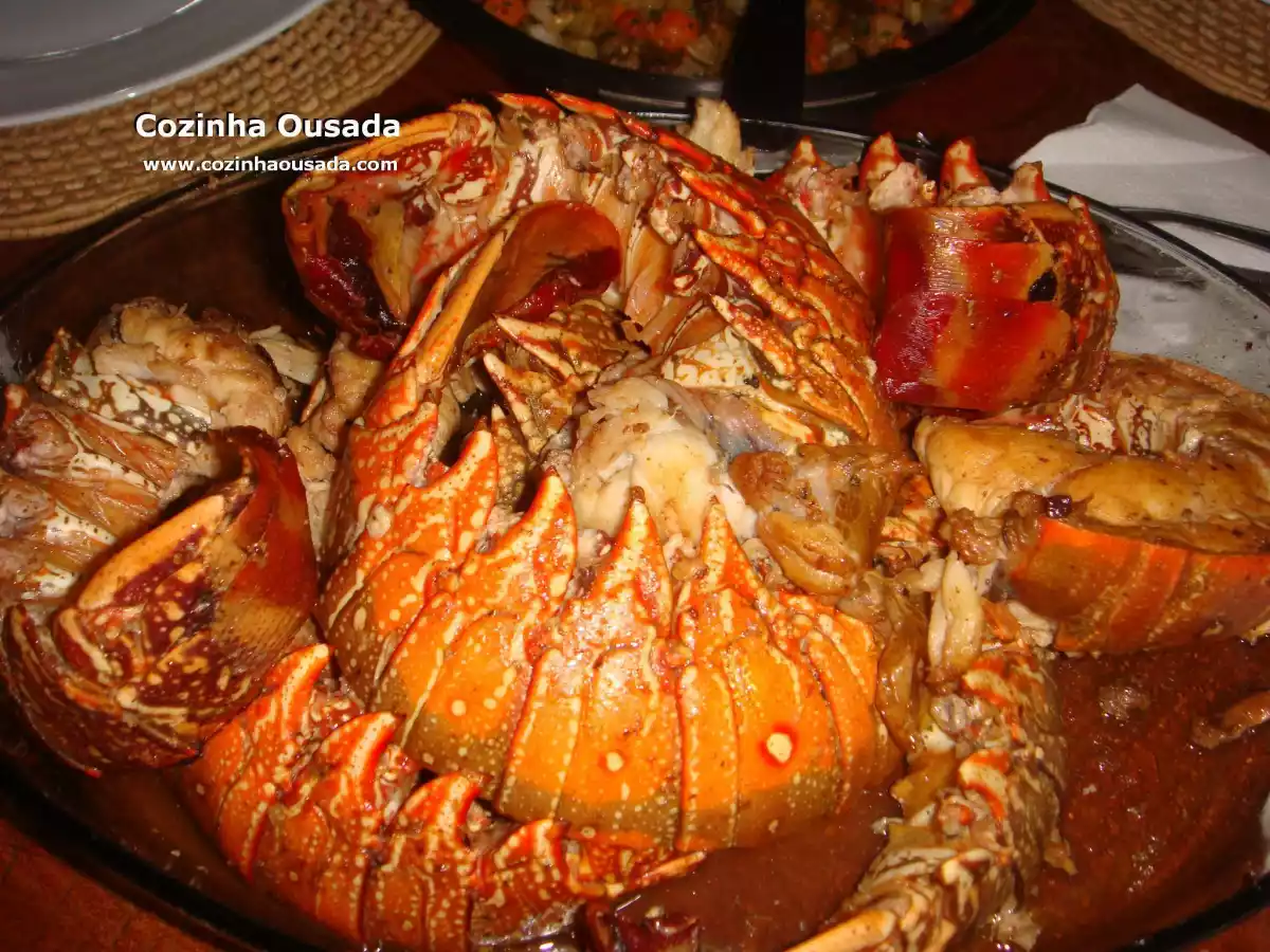 Caudas de Lagostas Salteadas com Sinfonia de Legumes