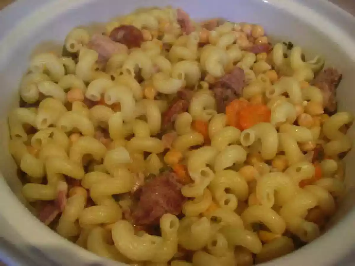 Cavatappi, com carne e grão. - foto 2