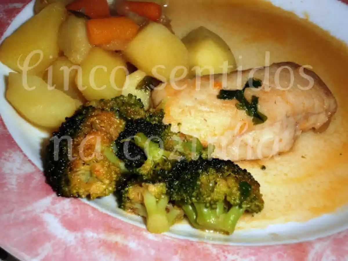 Centros de pescada estufados com legumes - foto 2