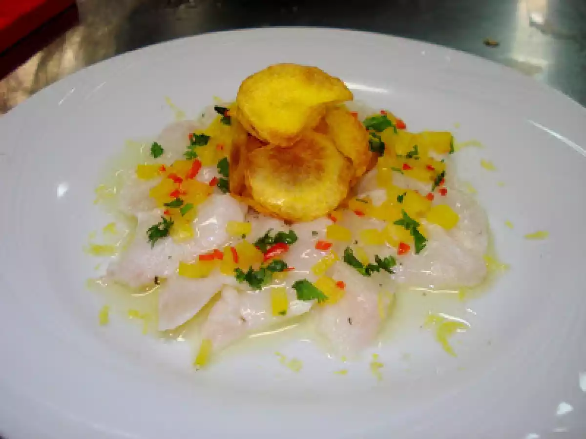 Ceviche de Linguado com Chips de Mandioquinha