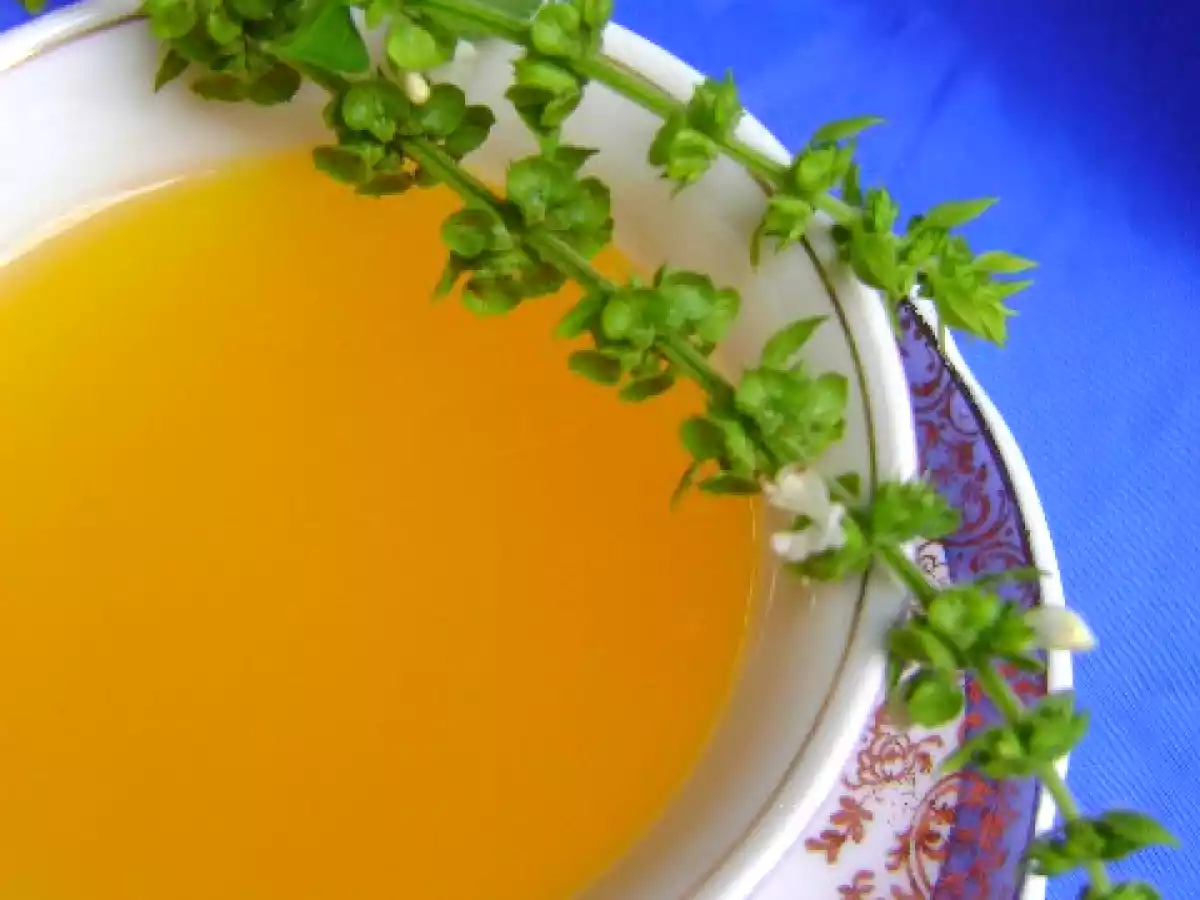 CHÁ DE MARACUJÁ, MANJERICÃO E CANELA