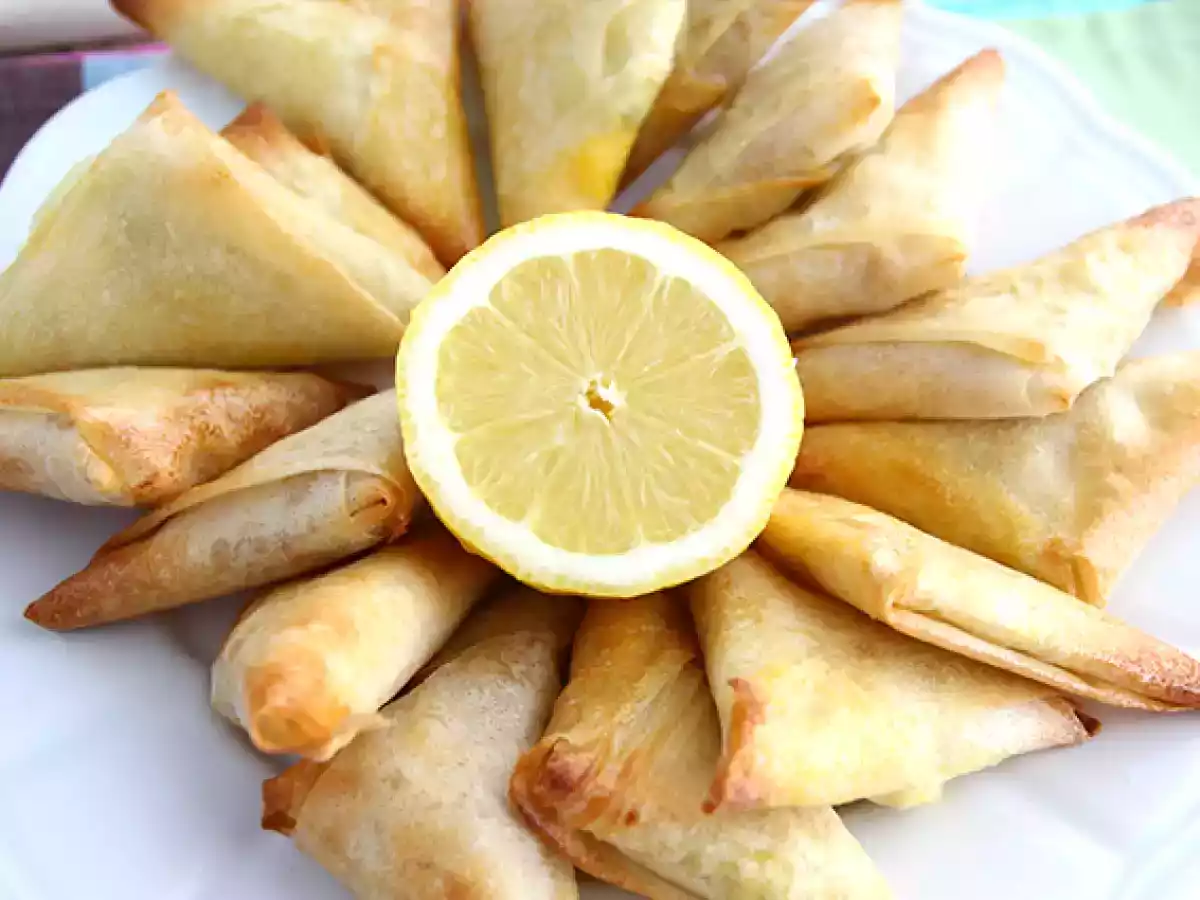 Chamuças com queijo feta e cebolinho - foto 2