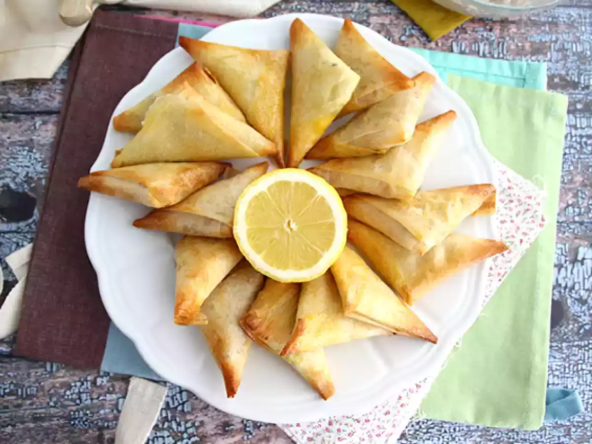 Chamuças com queijo feta e cebolinho - foto 4