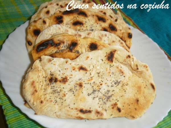 Chapati com sementes de papoila