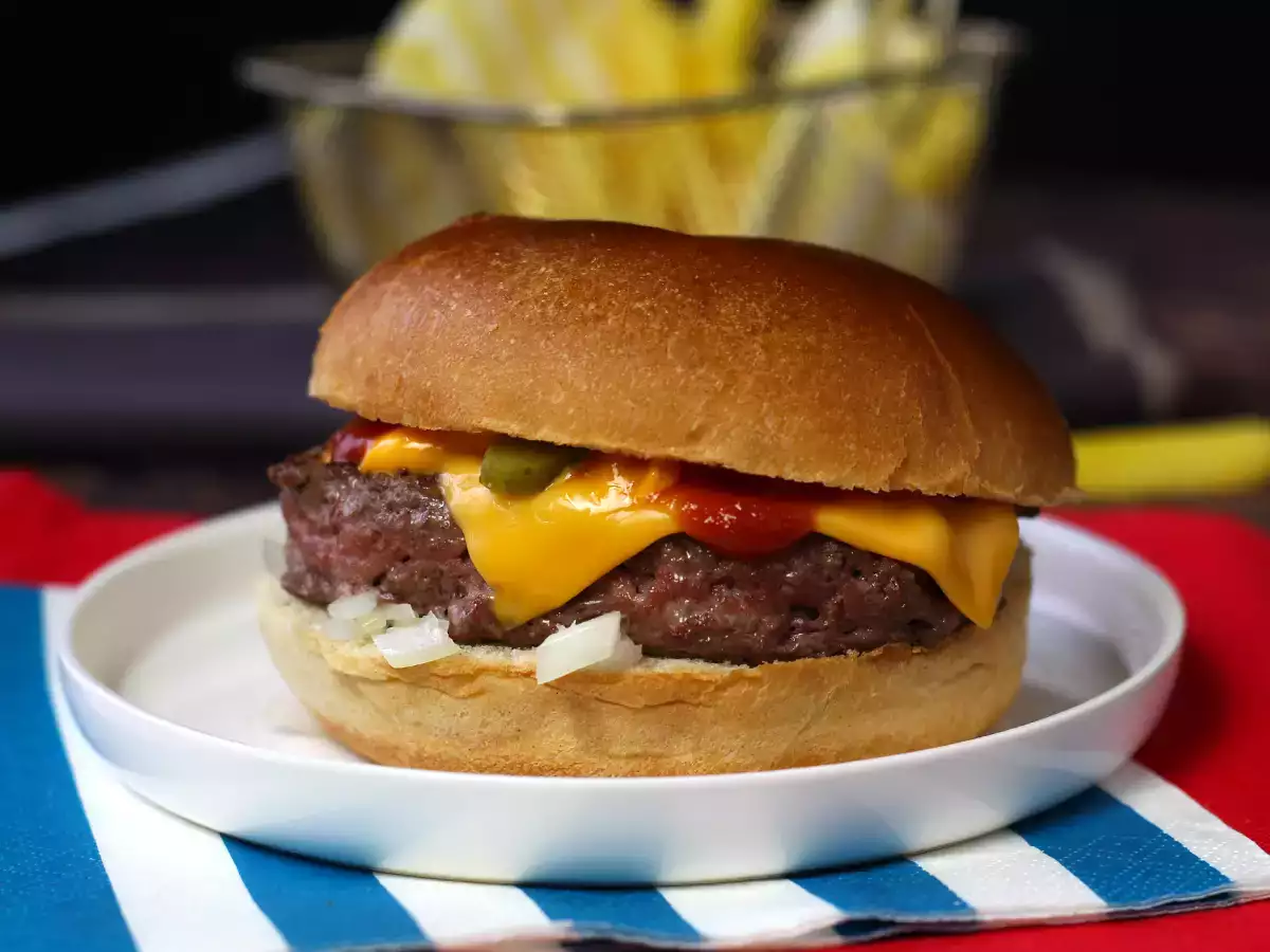 Cheeseburger, o famoso hambúrguer que todo mundo adora! - foto 6