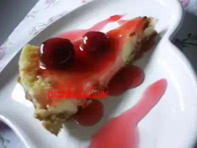 Cheesecake com calda de cereja