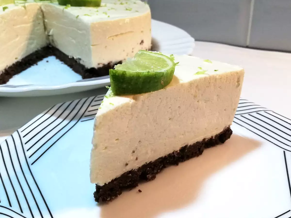 Cheesecake de lima com base de bolachas de cacau - foto 4