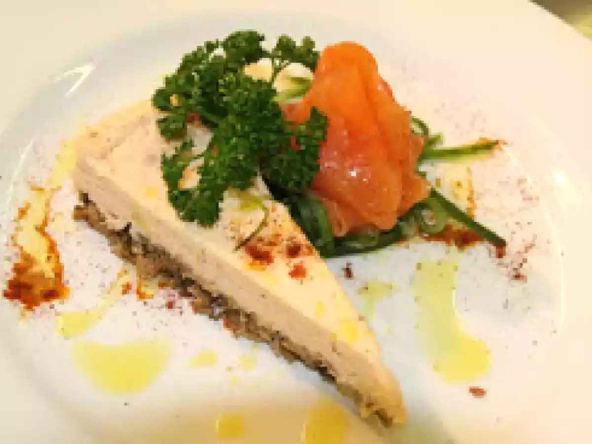 Cheesecake de nozes e manjericão