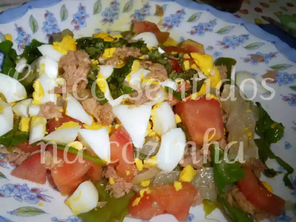 Chegou o Verão- Salada fria de bacalhau, atum com feijão verde, tomate e manjericão