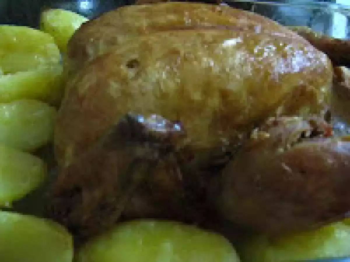 CHESTER COM BATATAS DOURADAS