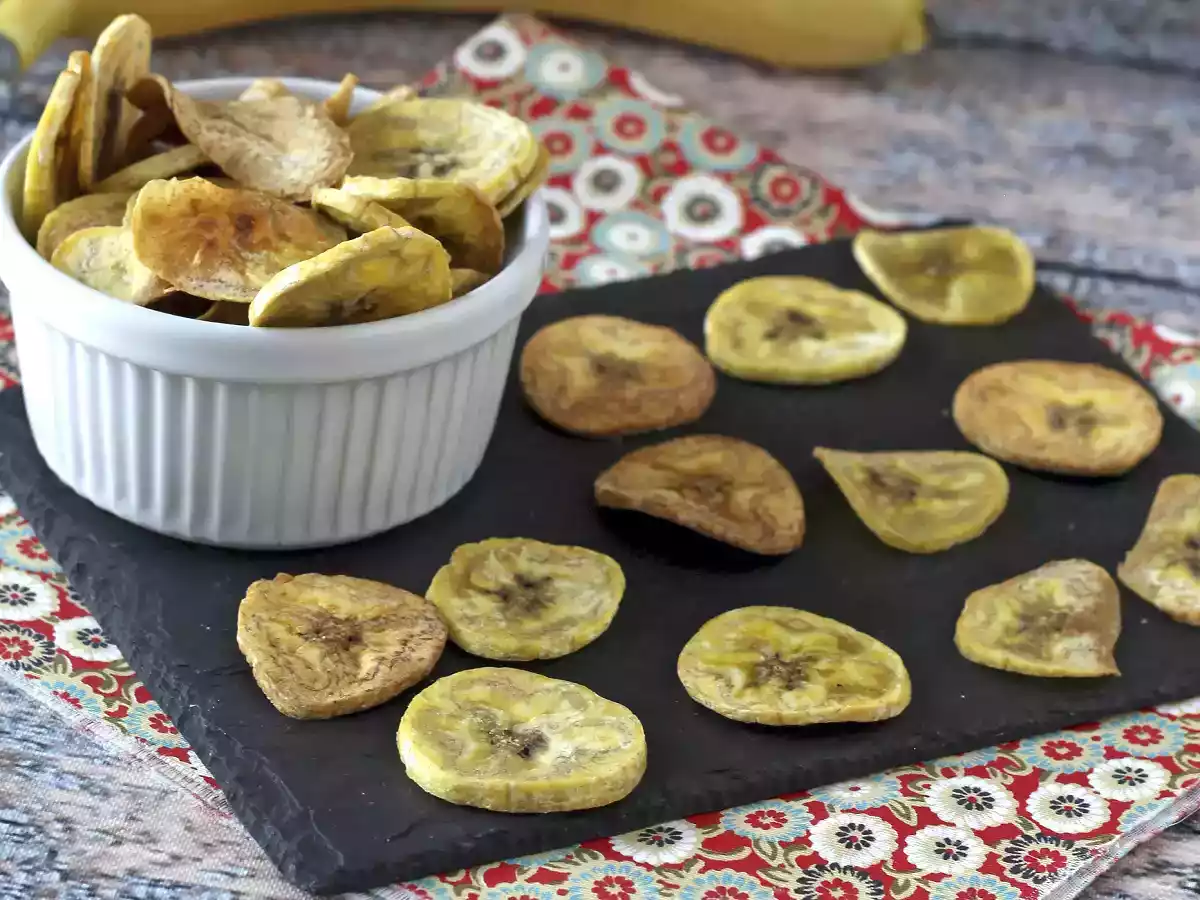 Chips de banana-da-terra assados no forno, muito mais saudável - foto 5