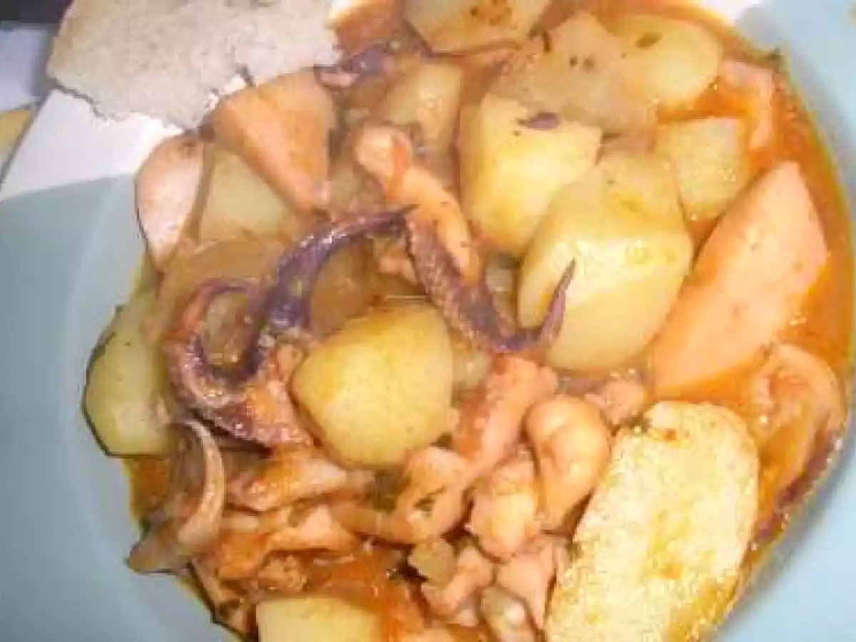 Choco guisado com batatas - foto 2
