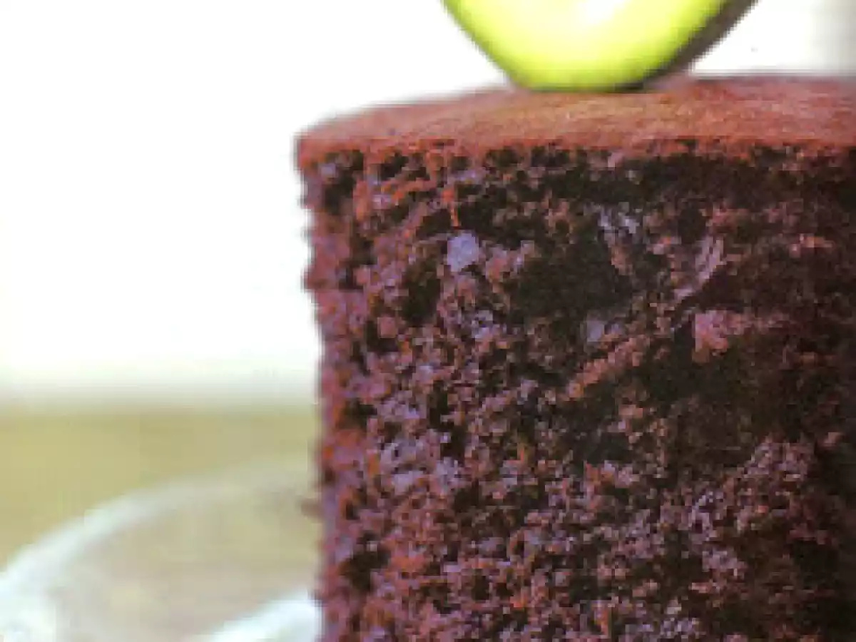 Chocolate & Zucchini Cake (Bolo De Chocolate e Abobrinha)