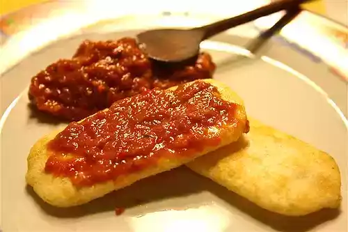 Chutney de pimentão e pimenta dedo-de-moça