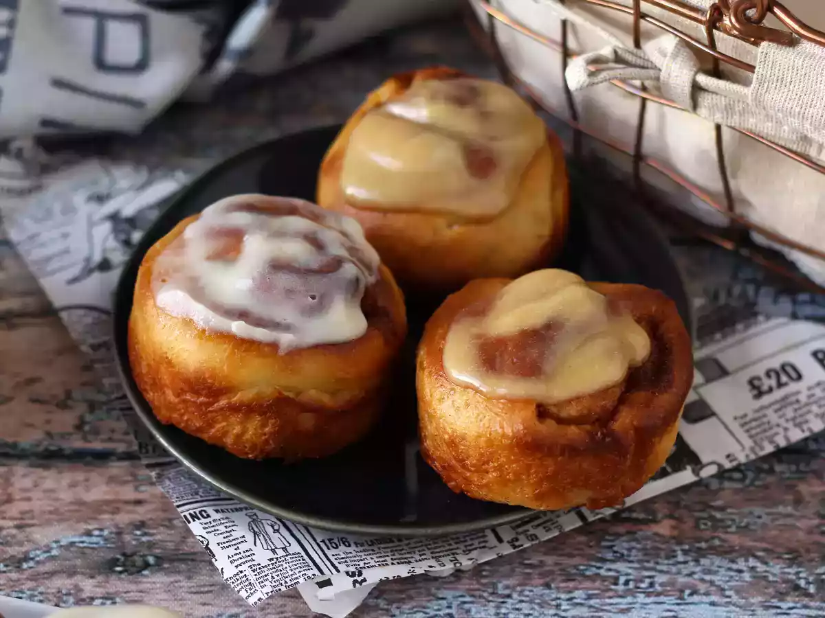 Cinnamon rolls, os rolinhos de canela com glacê americano - foto 2