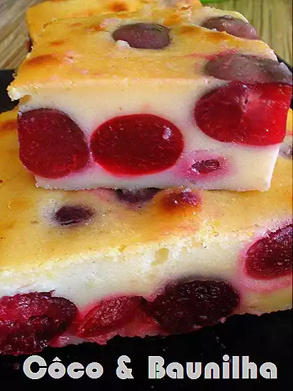 Clafoutis de cereja e mascarpone