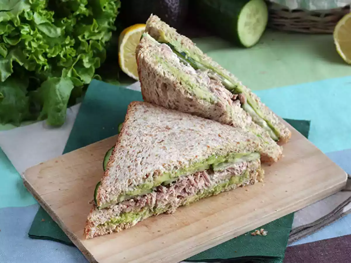 Club sandwich de atum e abacate - foto 5