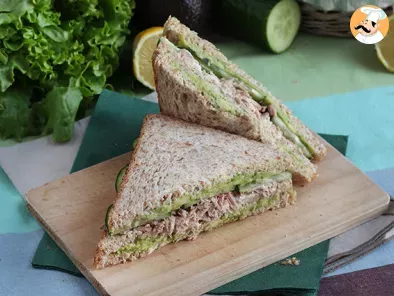 Club sandwich de atum e abacate - foto 5