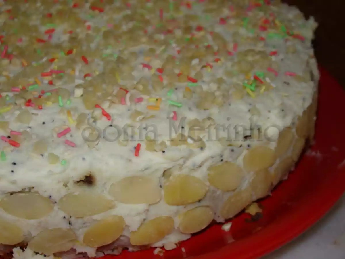 Cobertura de Mascarpone, Limão e Sementes de Papoila ( Bolo de Aniversário )