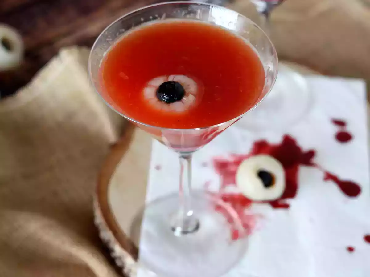 Cocktail Sanguíneo de Halloween (sem álcool) - foto 3