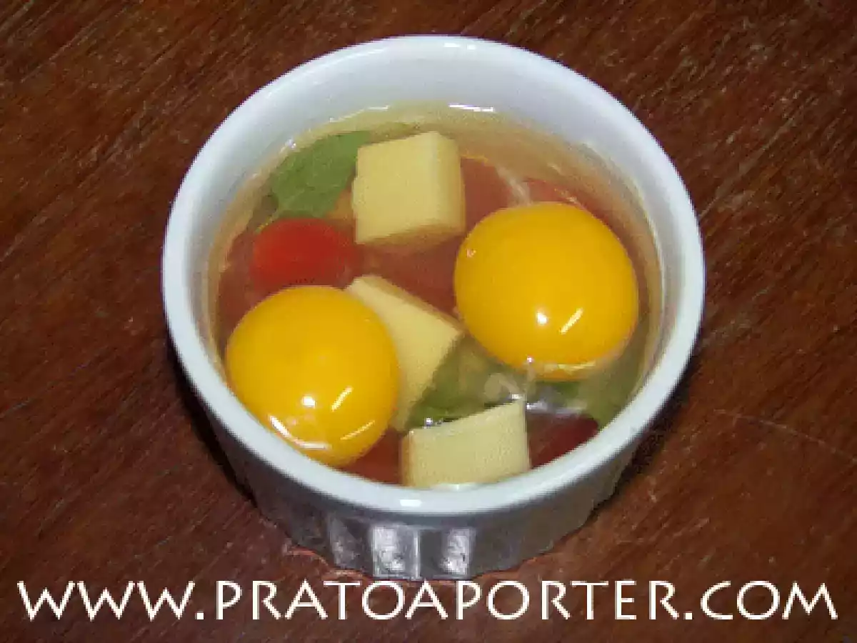 Cocotte de Tomate, Gruyère e Manjericão - foto 2