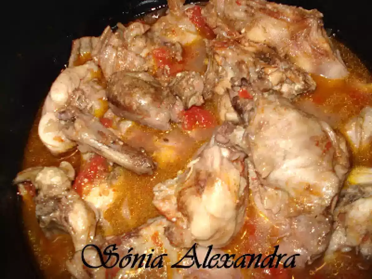 COELHO ATOMATADO ACOMPANHADO DE ARROZ DE ERVILHAS... - foto 3