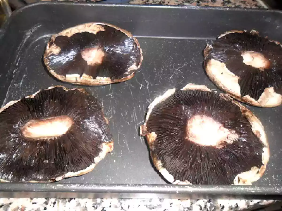Cogumelos Portobello Recheados