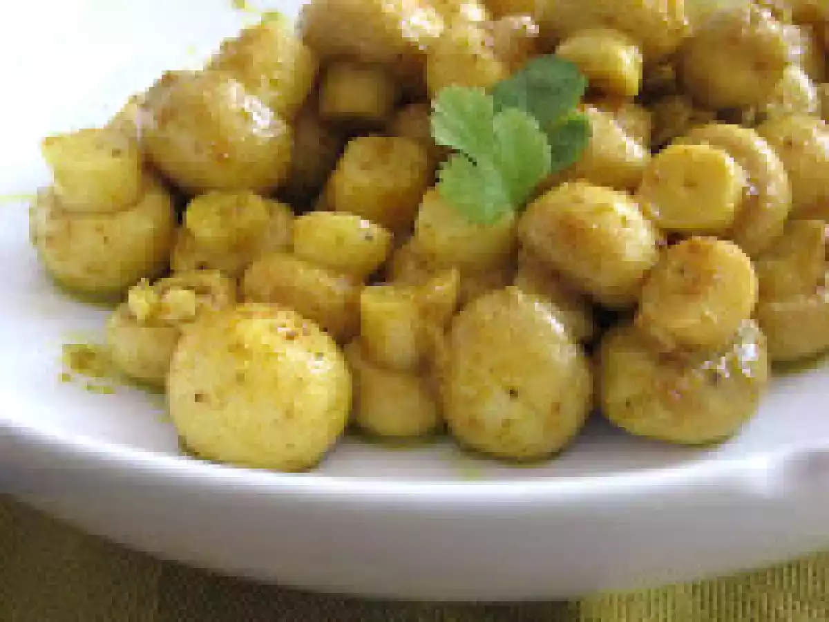 Cogumelos Salteados com Alho e Coentro (vegana)