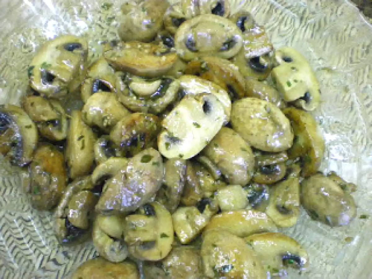 Cogumelos temperados