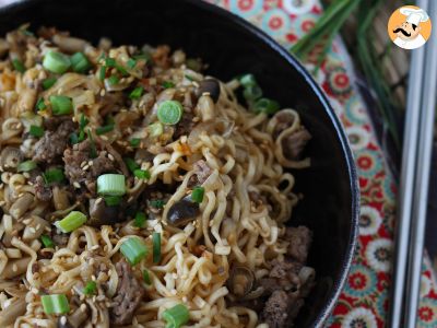 Como cozinhar macarrão instantâneo? Receita rápida com carne e cogumelos! - foto 4