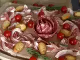 Como criar uma tábua de embutidos decorada em forma de rosa?, foto 1