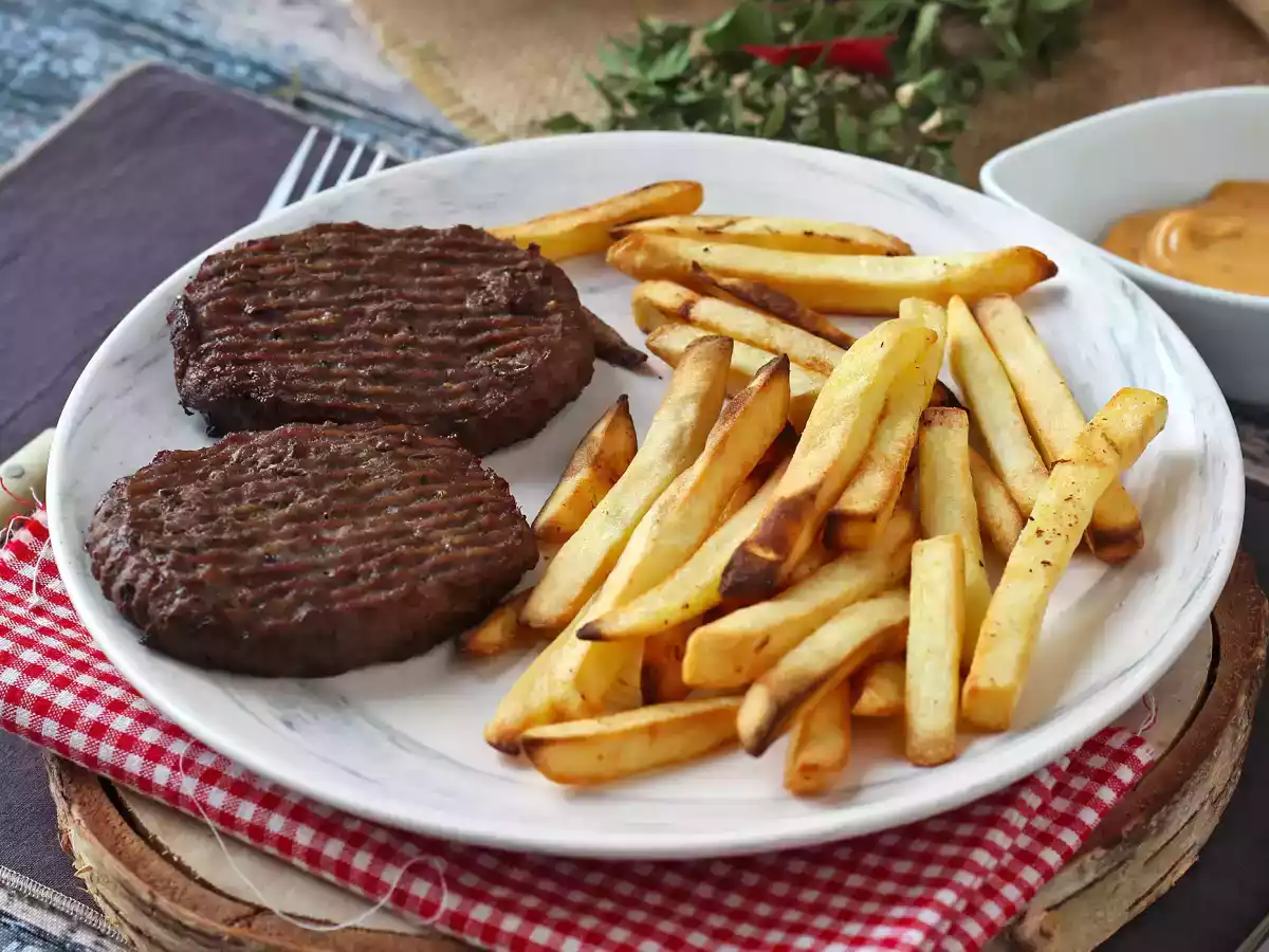 Como fazer a carne do hambúrguer na Air Fryer? - foto 3