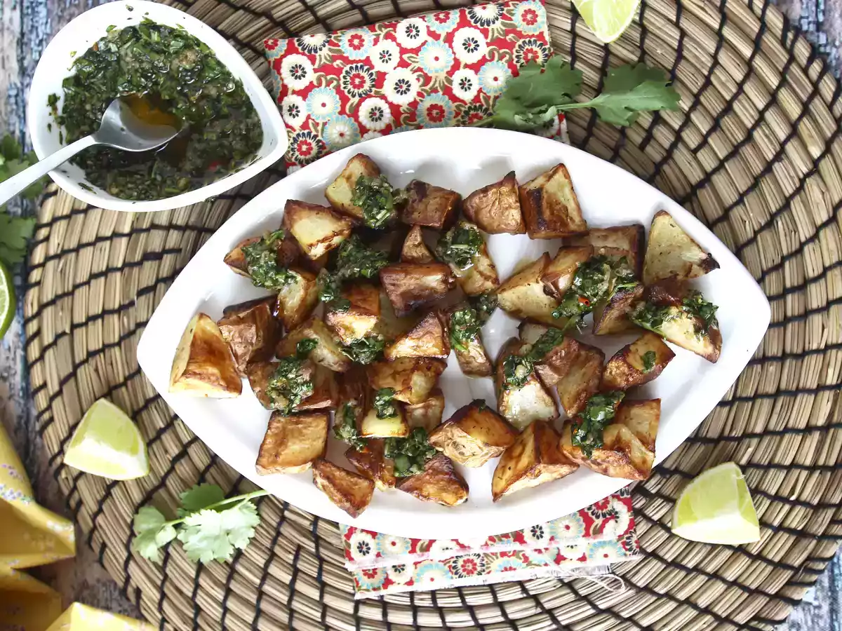 Como fazer batata rústica com molho chimichurri? - foto 7