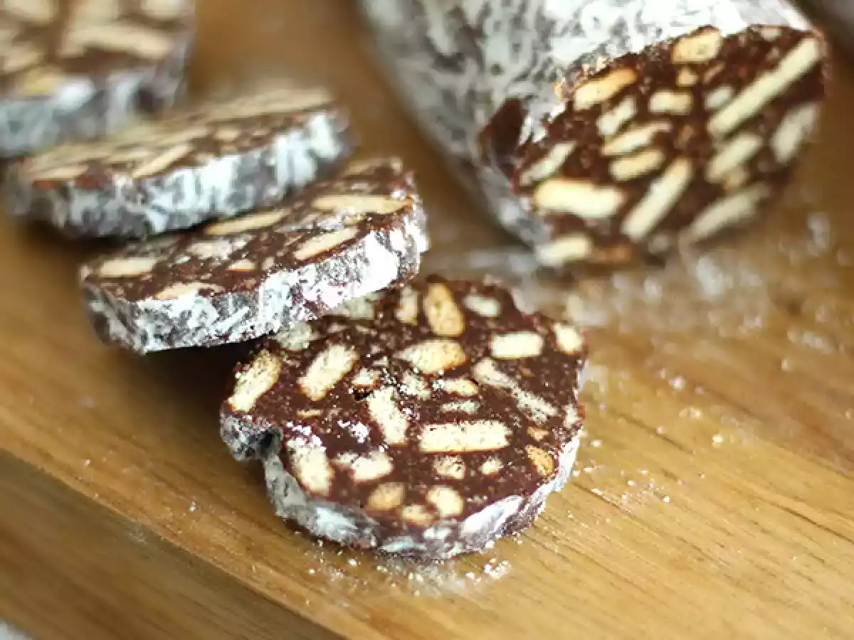 Como fazer salame de chocolate perfeito: Doce sem forno que todos adoram - foto 2