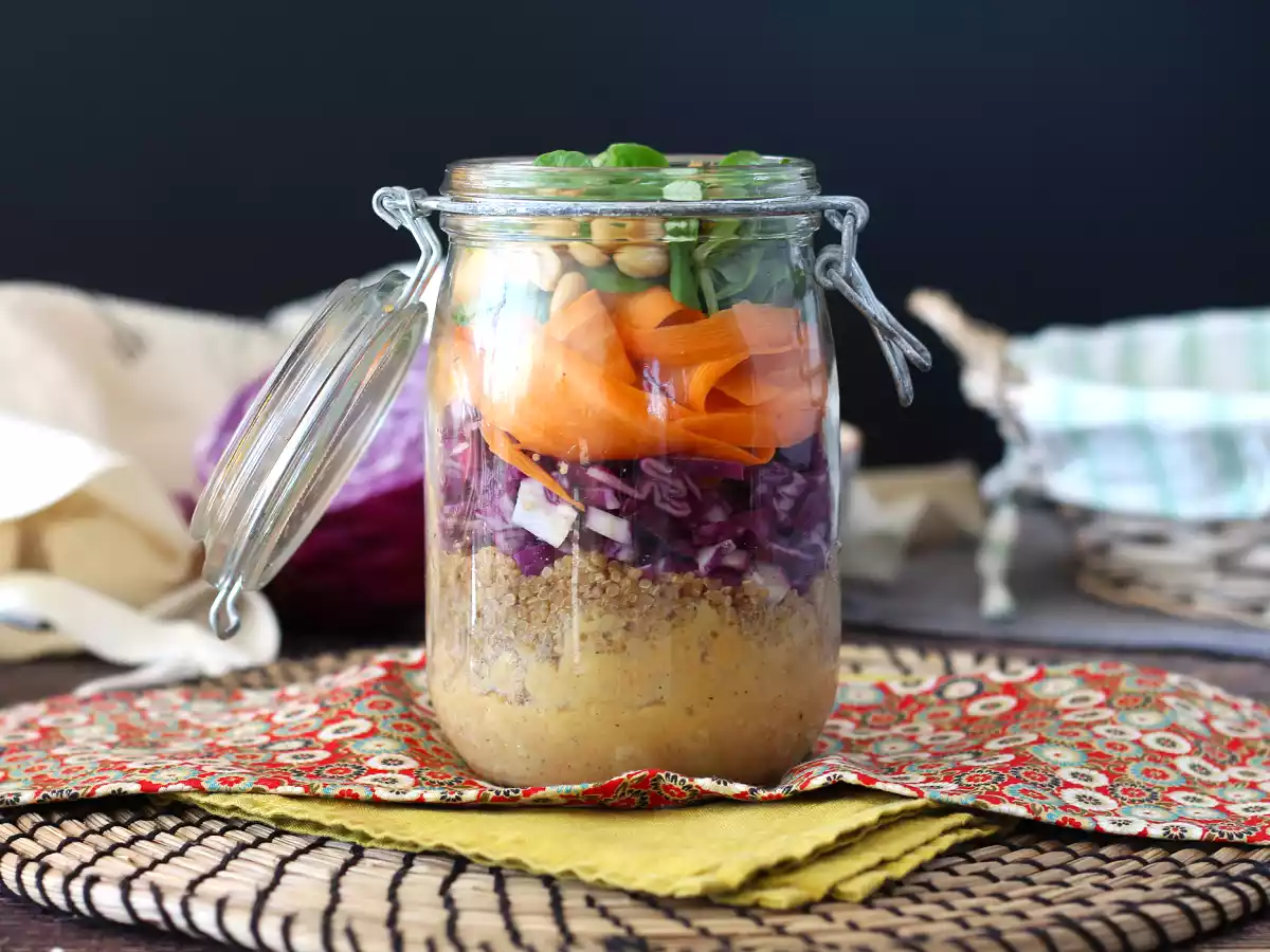 Como montar salada no pote?