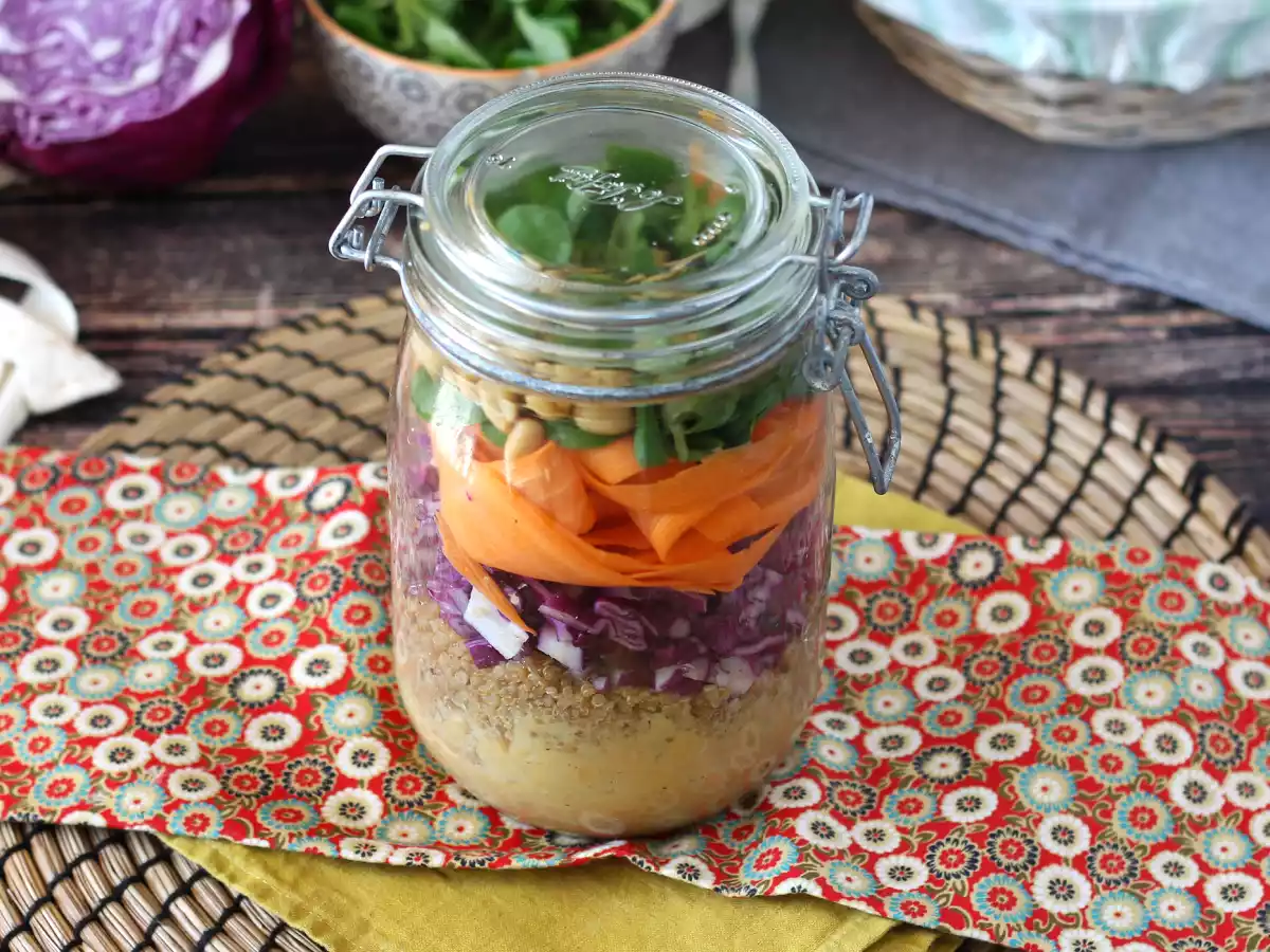 Como montar salada no pote? - foto 5