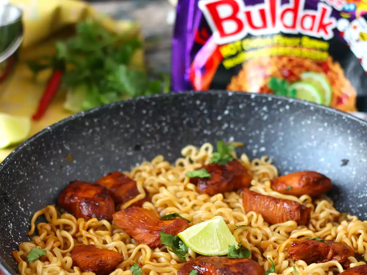 Como preparar o macarrão buldak habanero lime com frango marinado! - foto 4