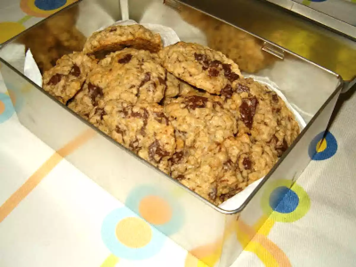 Cookies de aveia com pepitas de chocolate