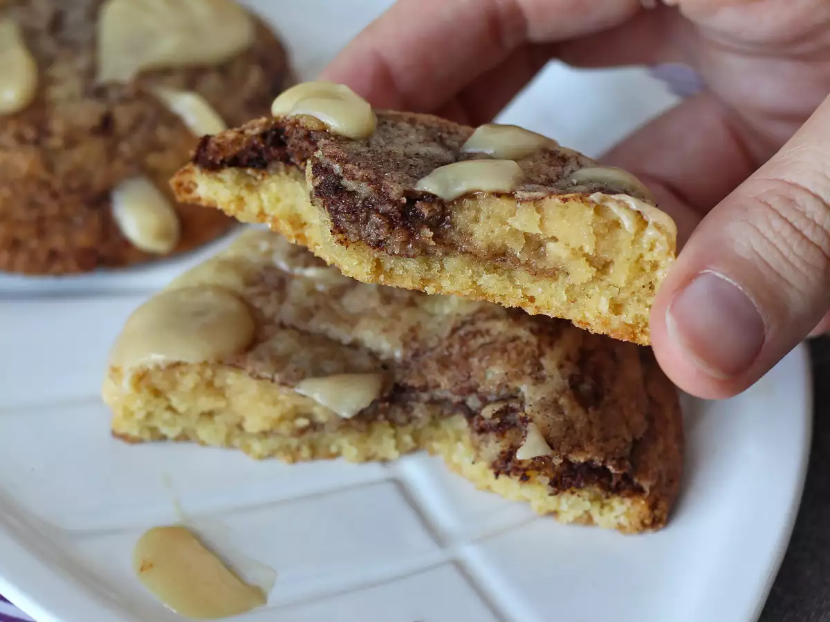 Cookies de canela que derretem na boca — Inspirados nos clássicos Cinnamon rolls - foto 6