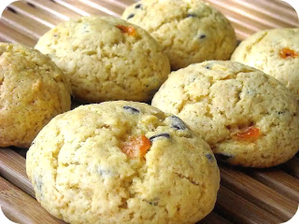 Cookies de dióspiro e chocolate