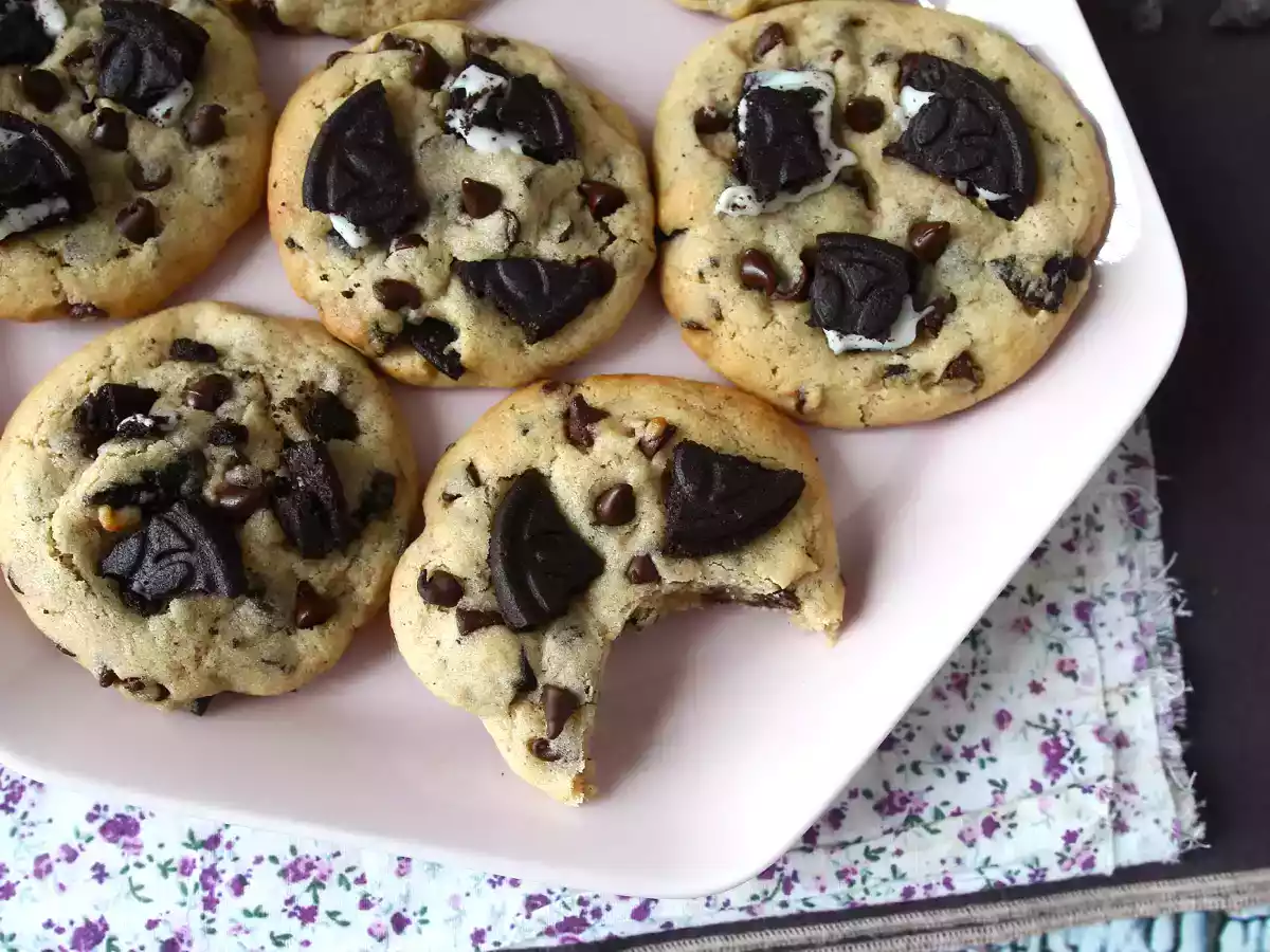 Cookies gourmet com pedacinhos de Oreo ! - foto 2