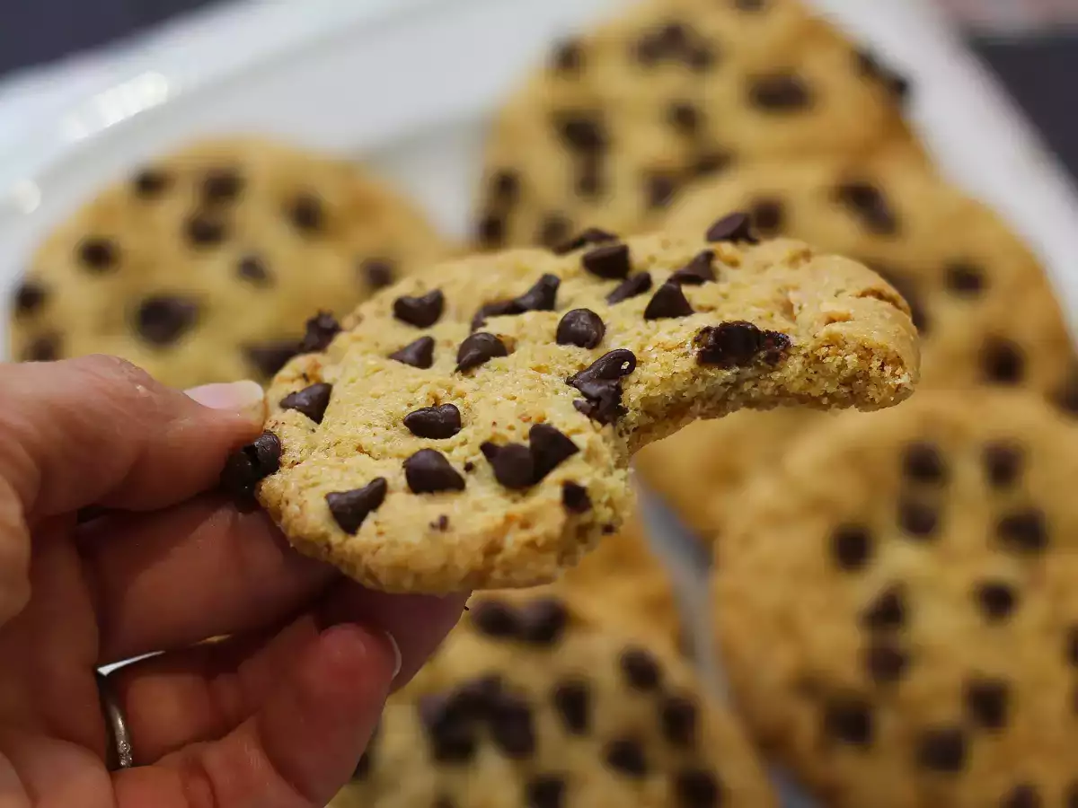 Cookies veganos de amêndoa e pepitas de chocolate: fáceis e irresistíveis - foto 6