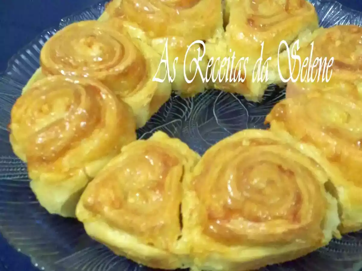 Coroa de Queijo e Fiambre - Máquina de FAzer Pão