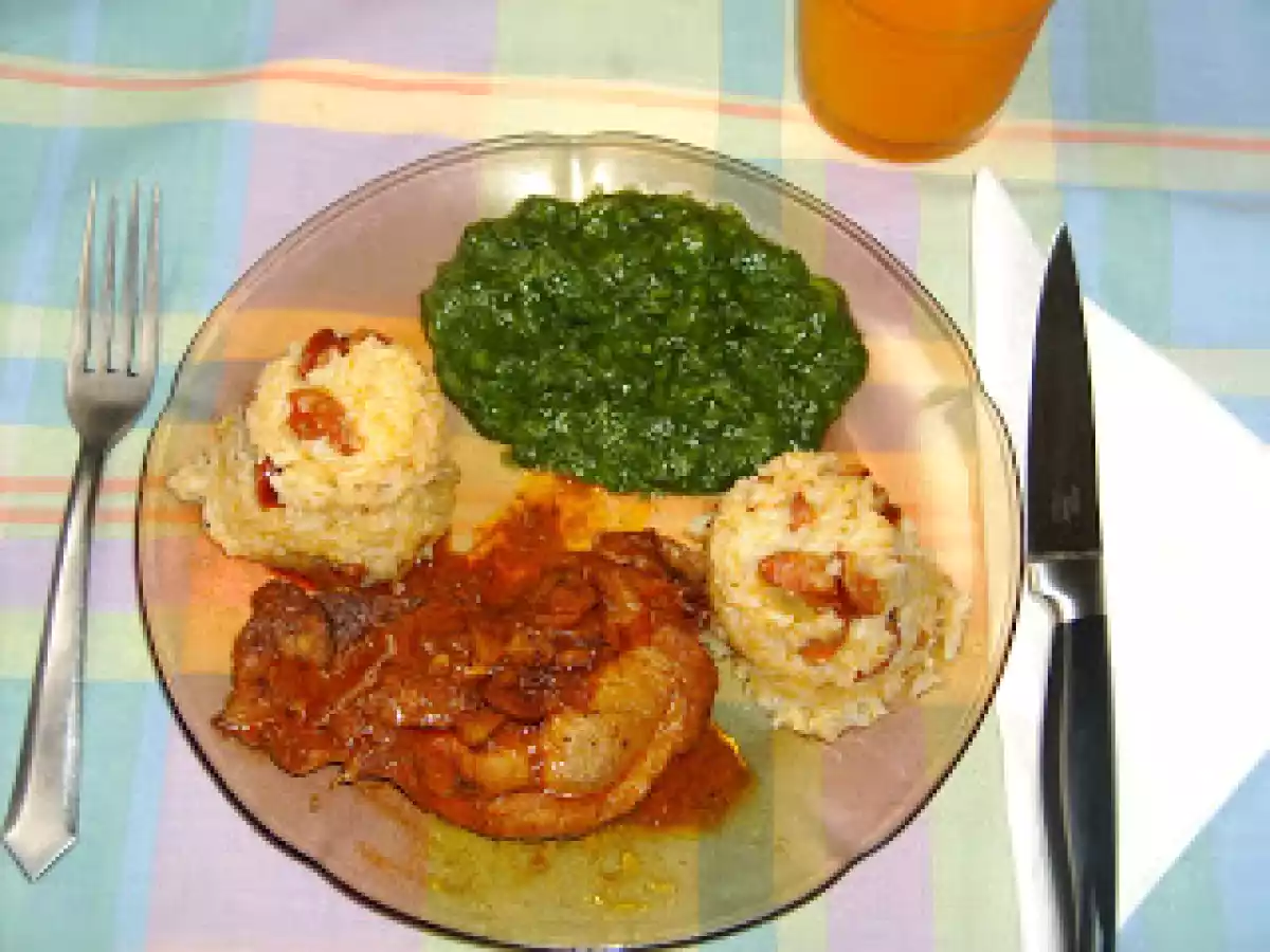 Costeletas com Arroz de Chouriço e Esparregado