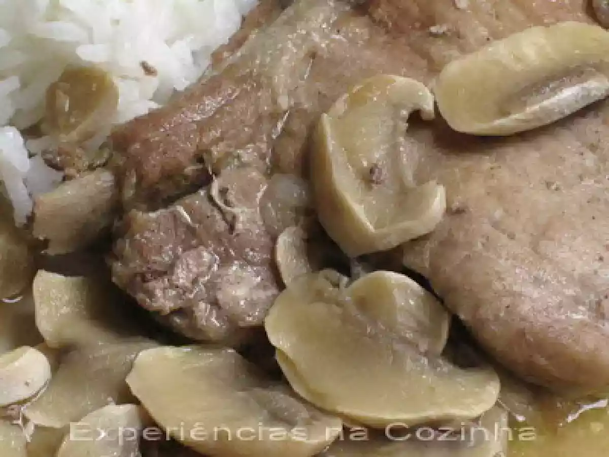 Costeletas com Cogumelos (sem natas)