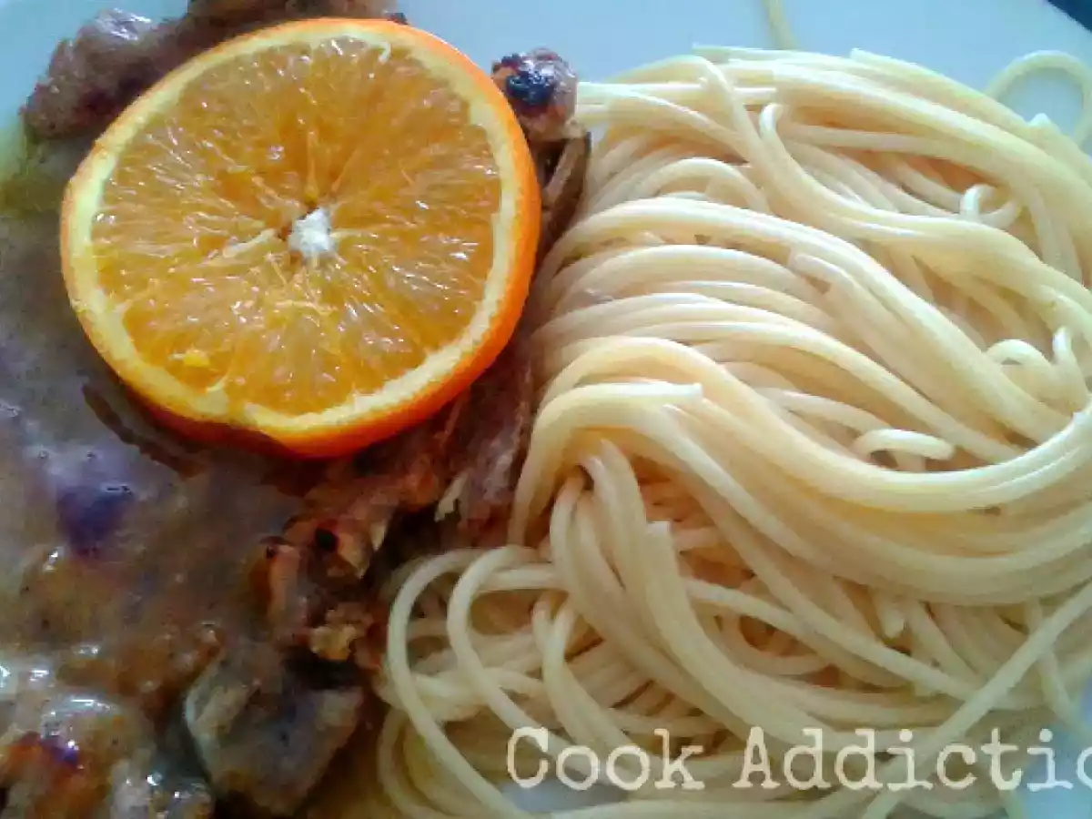 Costeletas com molho de laranja e mel