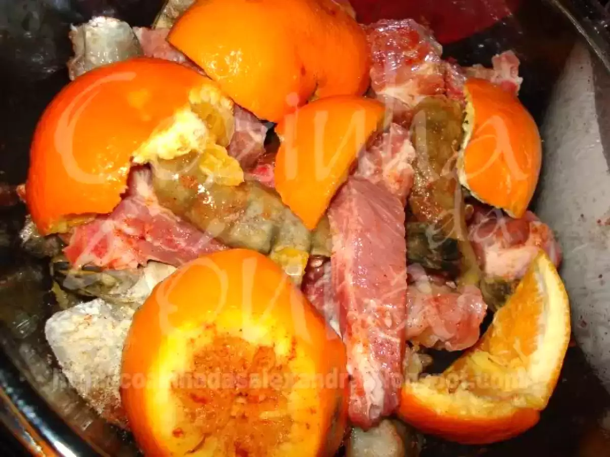 COSTELETAS DE PORCO FRITAS COM GAMBAS EM MOLHO DE SUMO DE LARANJA - foto 3