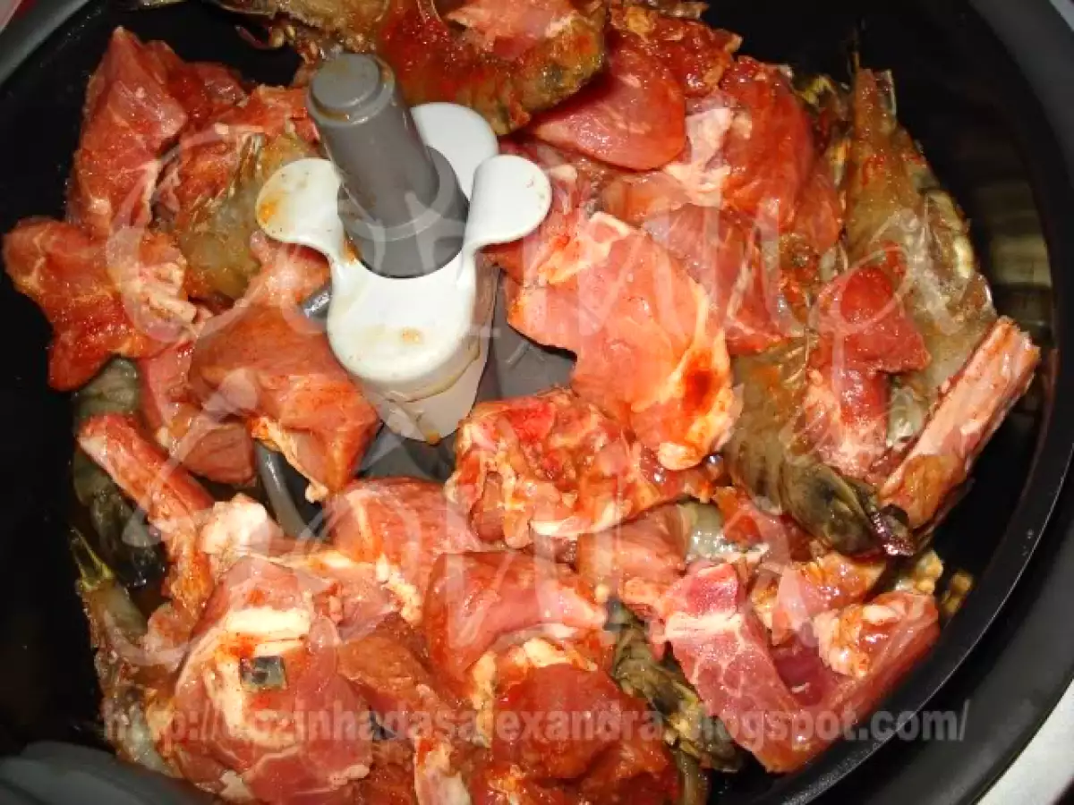 COSTELETAS DE PORCO FRITAS COM GAMBAS EM MOLHO DE SUMO DE LARANJA - foto 5
